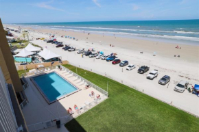 Remodeled Direct Ocean Front Condo - Panoramic Views & just steps from Flagler Avenue